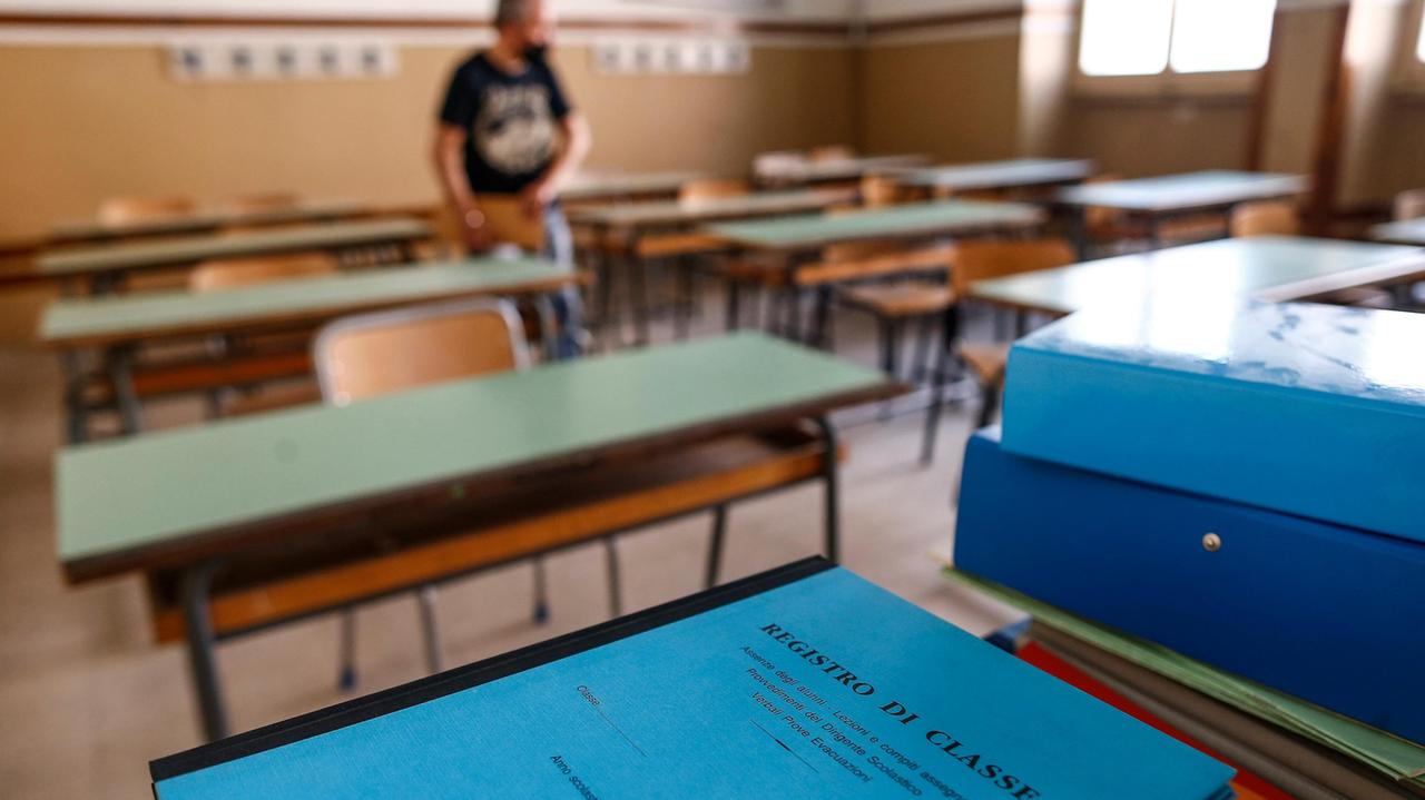Via libera al nuovo Dpcm: scuole chiuse nelle zone rosse e in aree ad alto contagio, restrizioni fino a Pasquetta. Ecco i comuni toscani a rischio