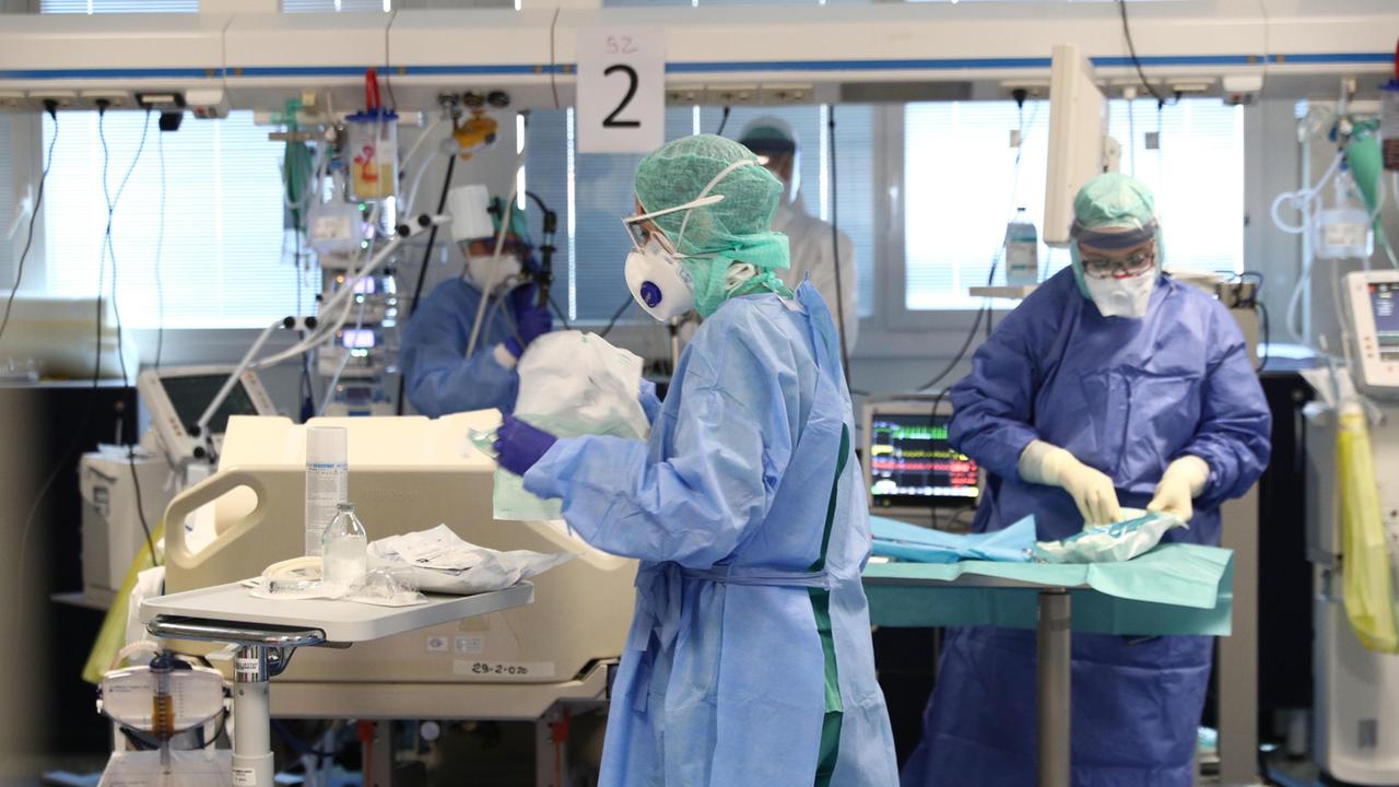 Coronavirus, la provincia di Reggio Emilia in arancione scuro. Scuole chiuse e nuove restrizioni