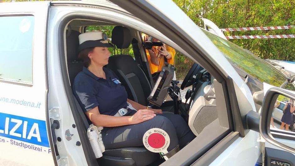Modena, Safer Traffic Mobile, 120 multe al mese. Ai primi posti la via Emilia e la Giardini