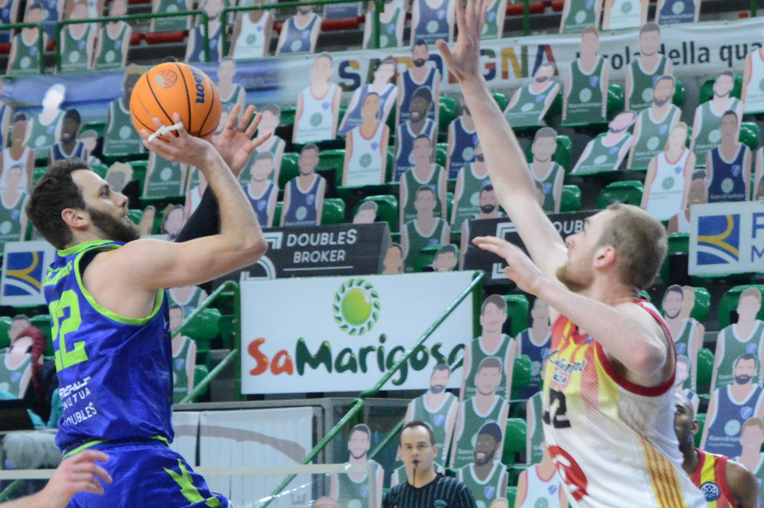 Dinamo-Saragoza 83-95 (foto Mauro Chessa)