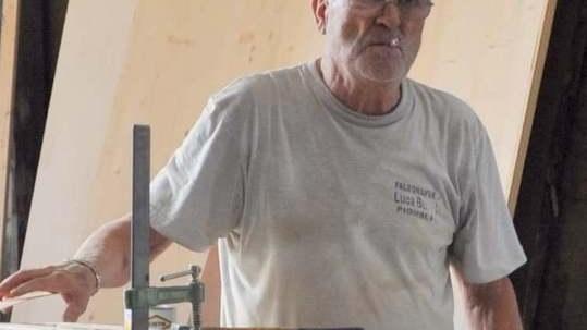 Addio a Mario Bucella notissimo falegname
