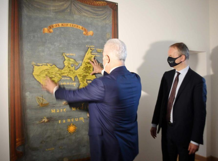 Uffizi diffusi all’Elba Giani e Schmidt stregati dal Forte Falcone 