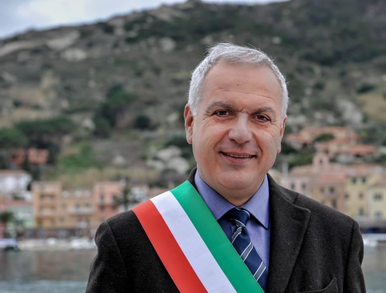 «Vacciniamo i residenti delle isole minori per liberarle dal Covid»