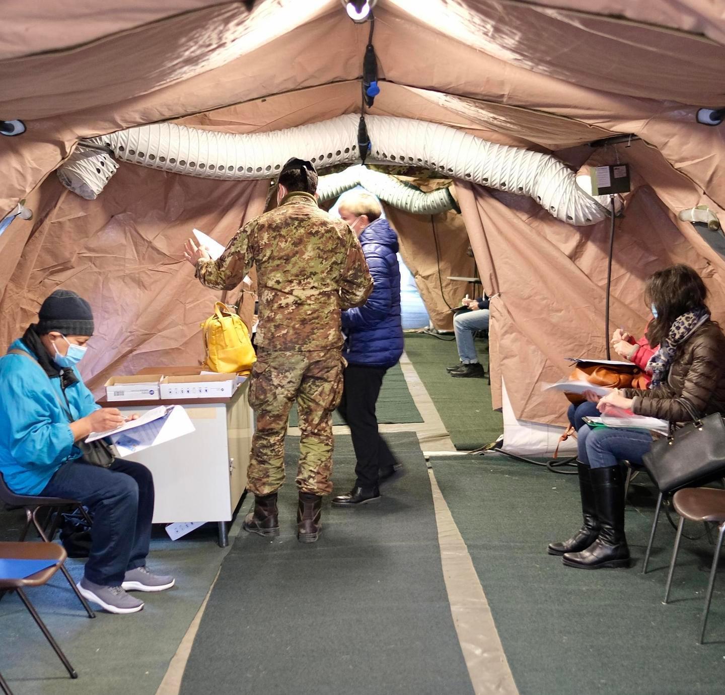 Vaccini, ecco la Protezione Civile 