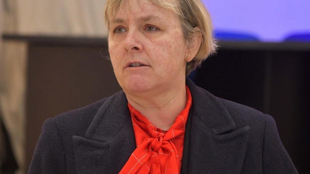 Deffenu senza aule, lezioni all’aperto aspettando l’Enac