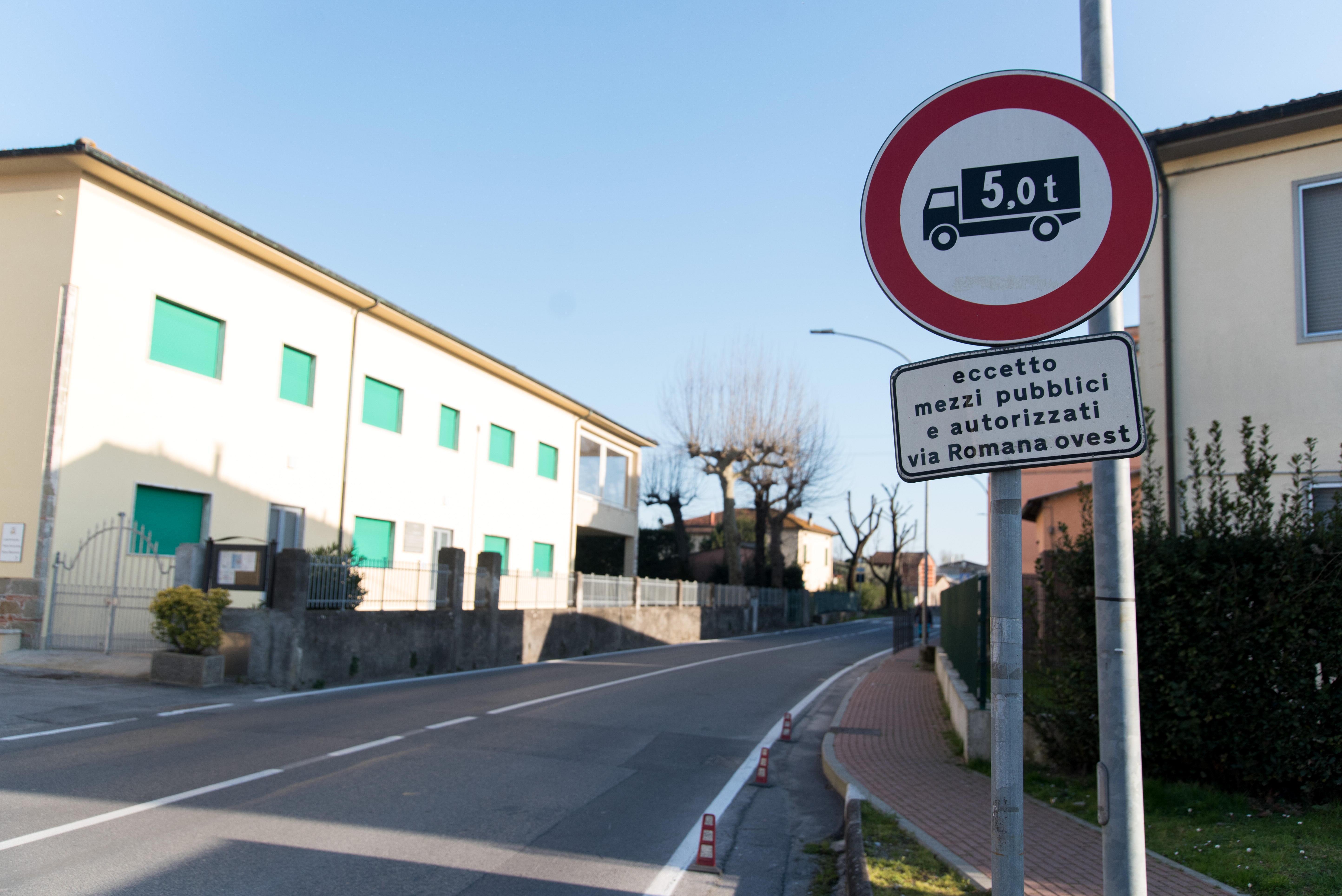Strade vietate ai tir: 51 multe a Porcari