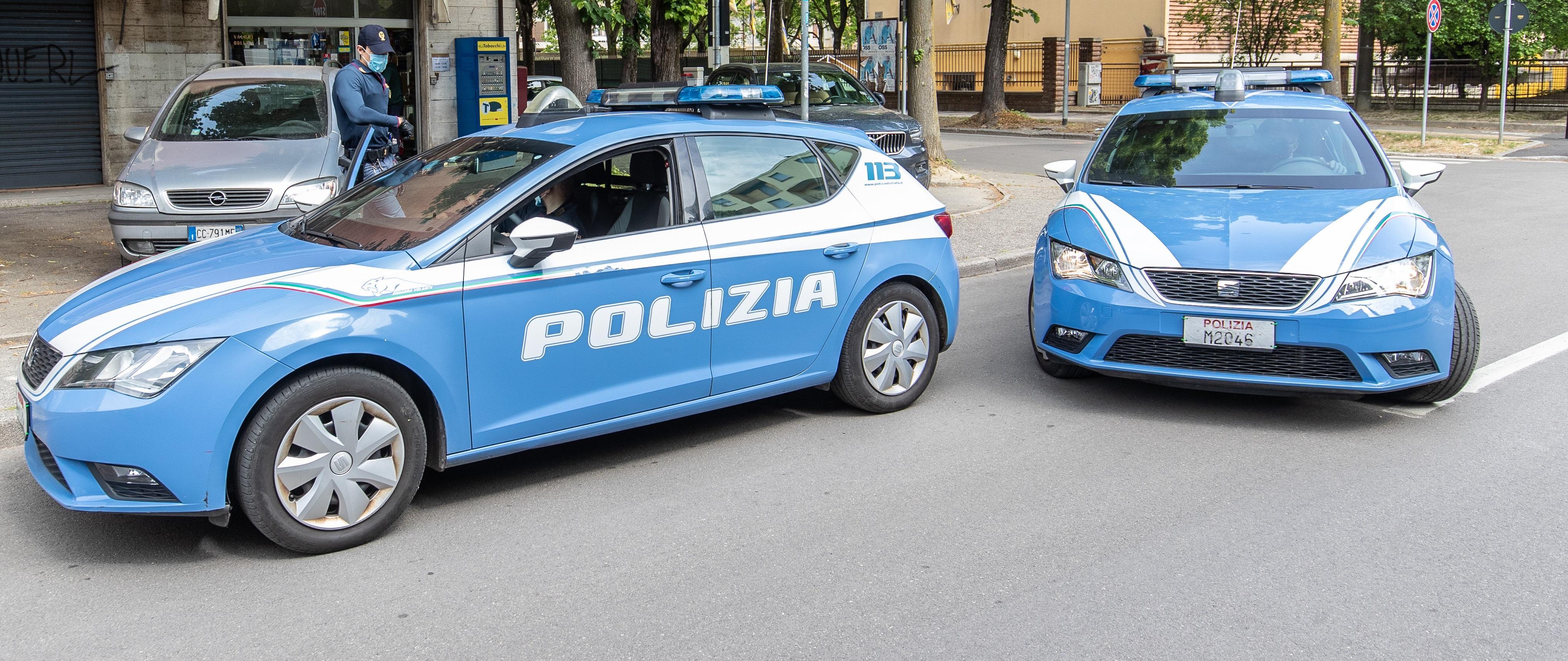 Volanti della polizia di Stato (foto d'archivio)