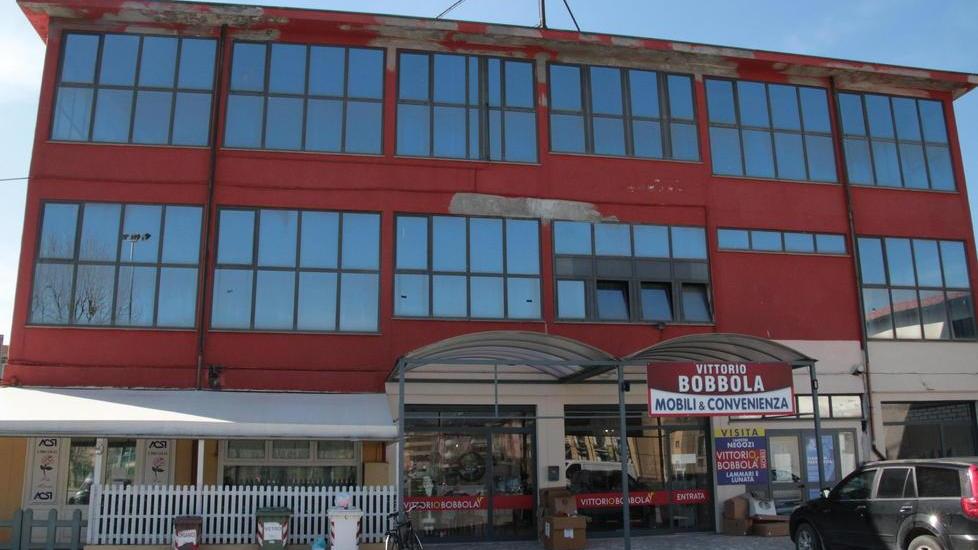 La sfida alle chiusure: Antonio si prepara a inaugurare tre piani di palestra a Viareggio
