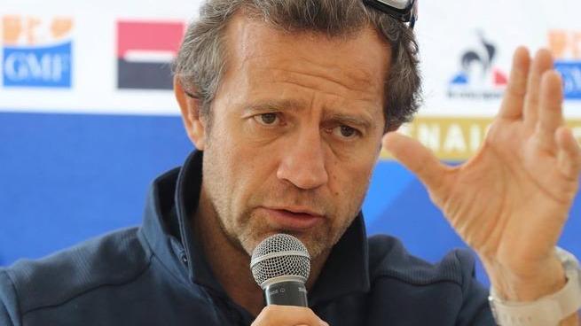 “Fughe”, aerei di linea e trasgressioni al protocollo Il rugby francese nella bufera