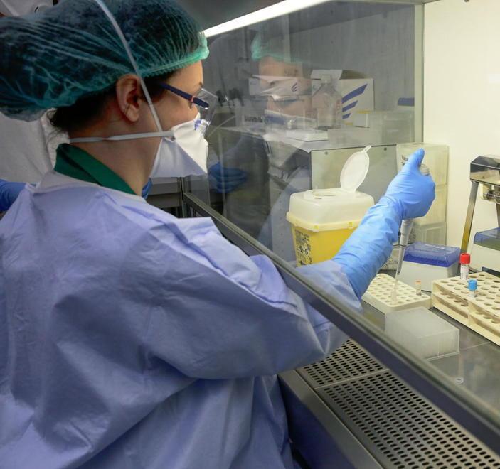Col tasso a 250 scuole chiuse Nella Piana di Lucca è a 210