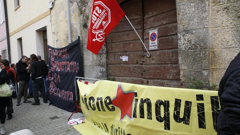 Assolte le dodici famiglie che nel 2014 occuparono un immobile pubblico