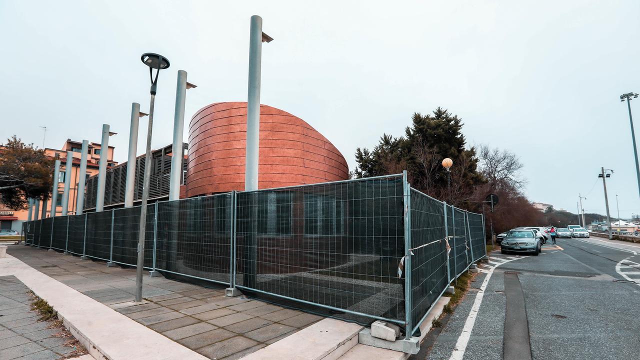 L’ex El Tiburon sarà demolito nell’arco di un mese