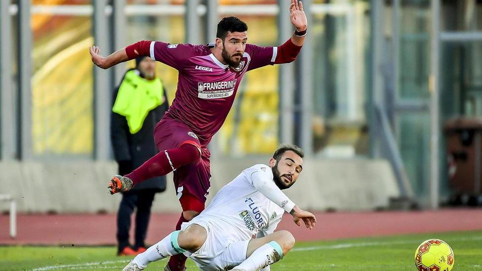 L’esordio di Amelia col Livorno tra assenze e novità: «Con l’Alessandria caccia all’impresa»