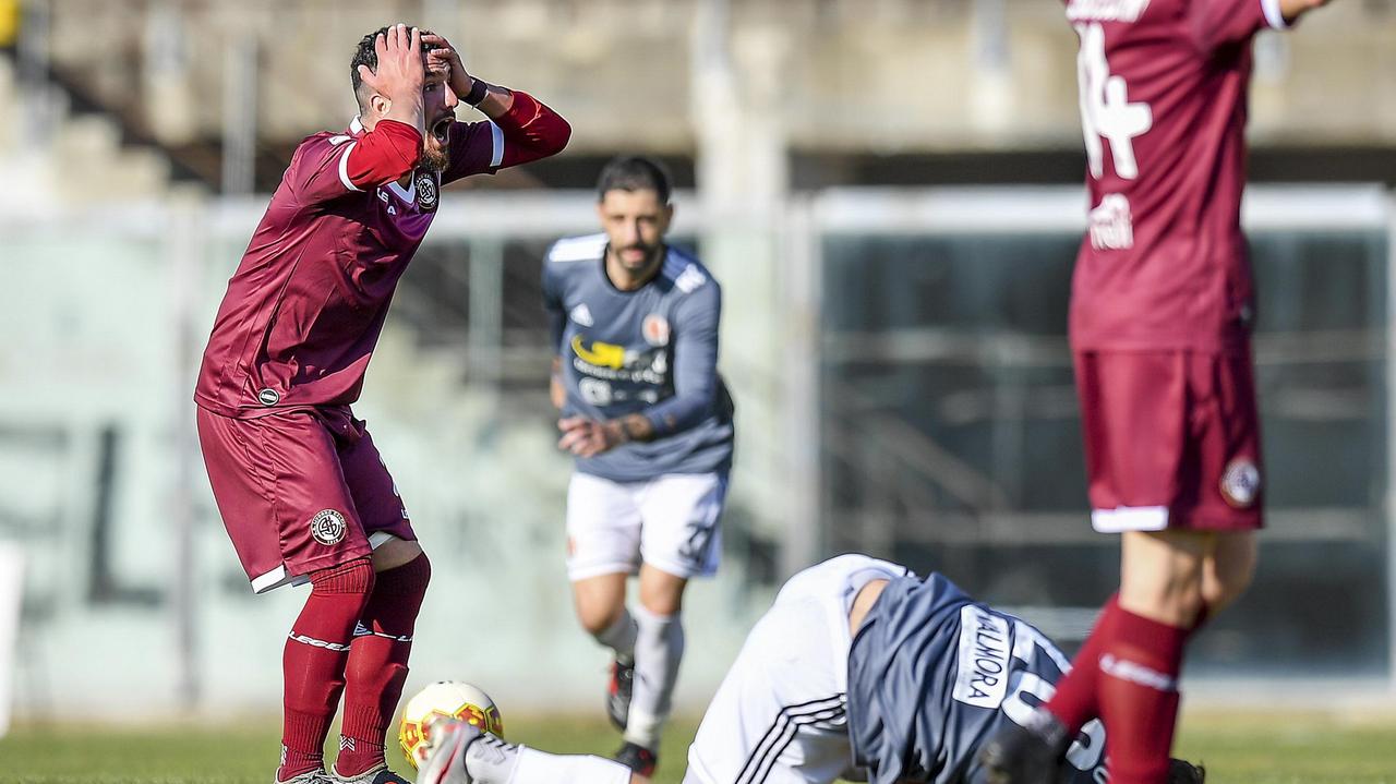 Un altro rigore-beffa sempre al 92’: il Livorno non esce dal tunnel della crisi