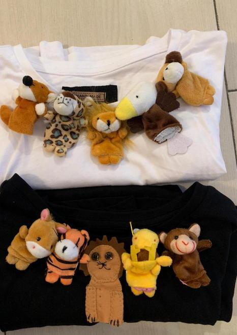 Sulle tshirt una piccola fattoria di peluche