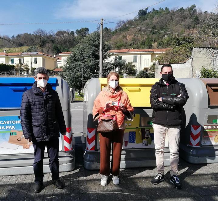 Ecco le nuove eco card Istruzioni in quattro lingue e anche in carrarino