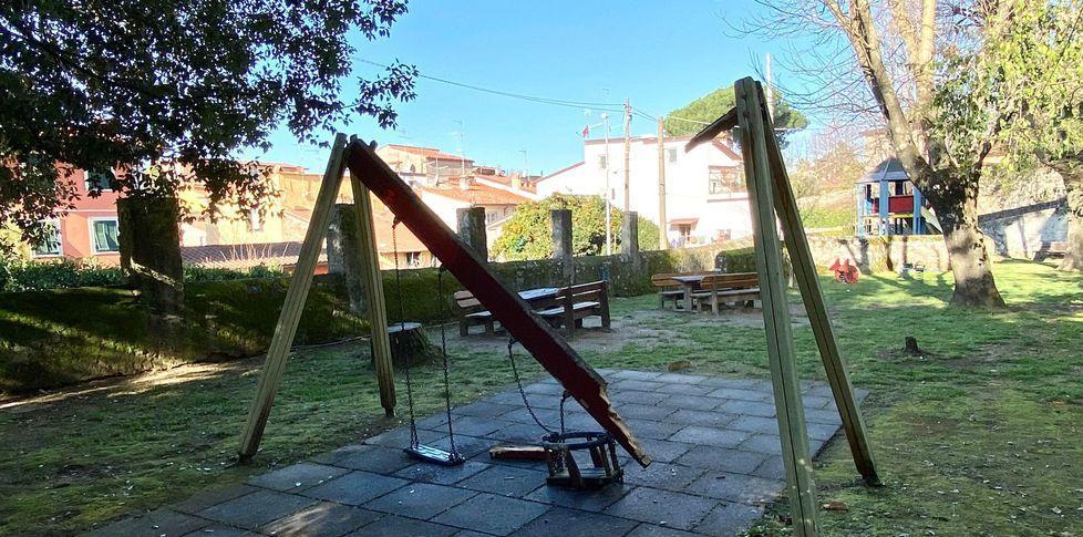 Polemica sul parco della Fontanella «Non chiudetelo» 