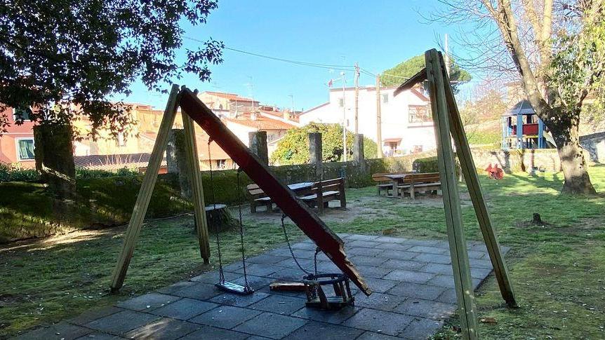 Polemica sul parco della Fontanella «Non chiudetelo»