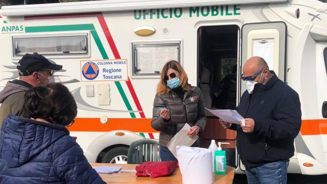 Il sindaco Lippi a Marina, negli stand di "Territori sicuri"