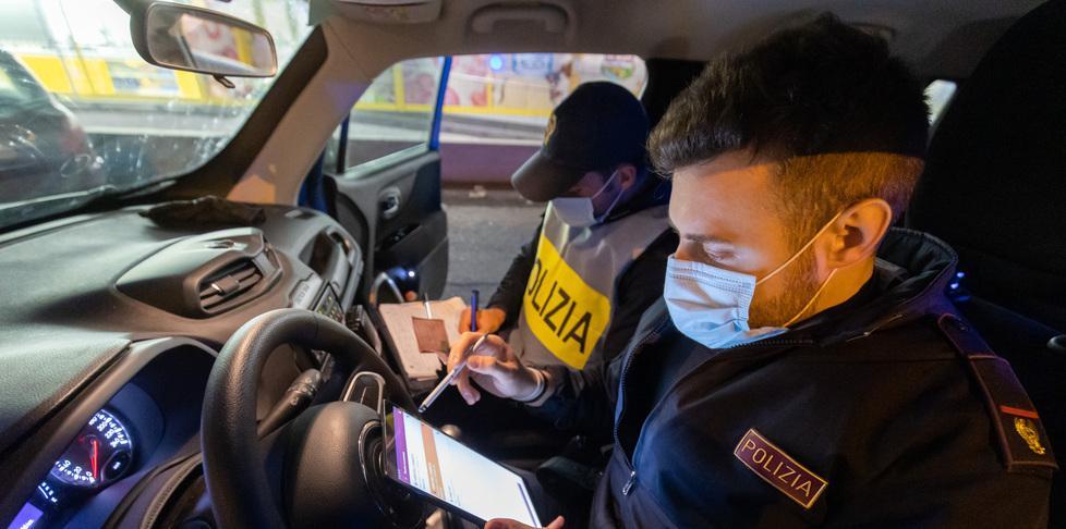 Ferrara. Era irregolare e con precedenti: rimpatriato 