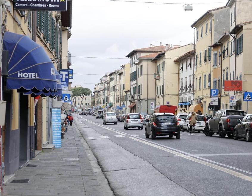 Via Cattaneo: in questo tratto tornerà a doppio senso di marcia