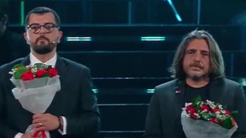 Toto Barbato e The Cage di Livorno sul palco di Sanremo per cantare e sperare che “Non è per sempre”