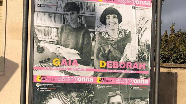 In città ritratti di donne comuni e nomi di eroine di ogni giorno