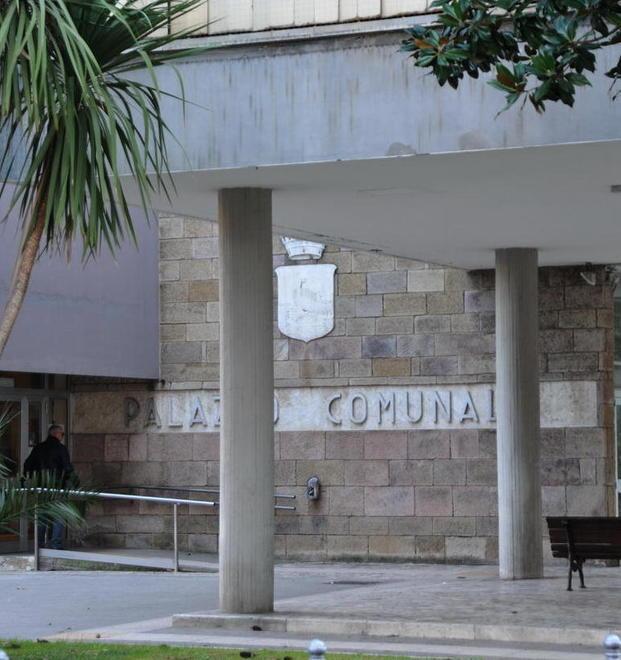 Dipendente positiva al Covid, sanificazione e tamponi