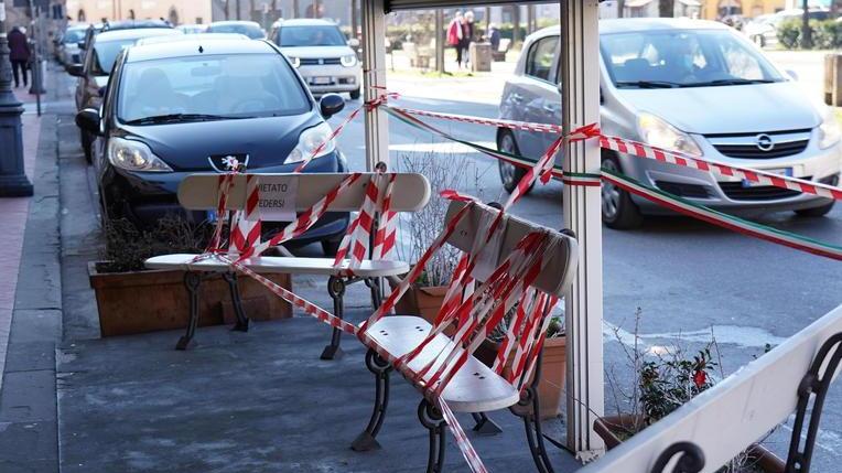 Nuovo lutto a Bientina per il Covid morto sessantenne, ricoverata la madre