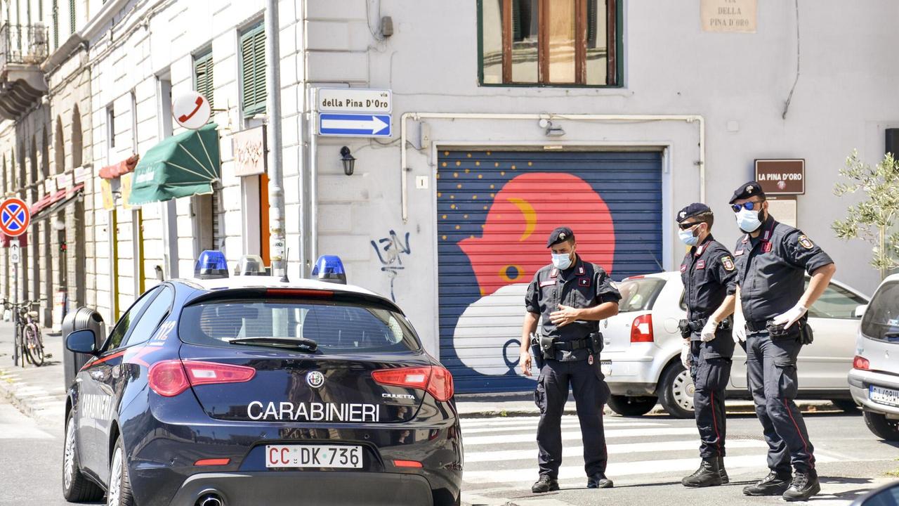 Sfruttamento della prostituzione, arrestato un rosignanese