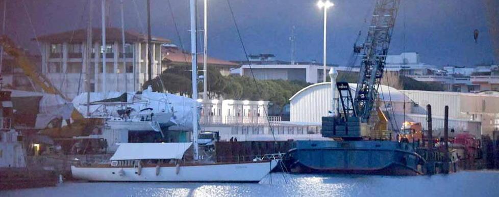 Operato l’operaio ferito ai cantieri: è stabile La procura apre fascicolo