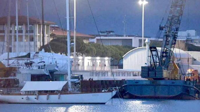 Operato l’operaio ferito ai cantieri: è stabile La procura apre fascicolo