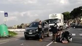 Grave bimbo investito sulle strisce da un suv 