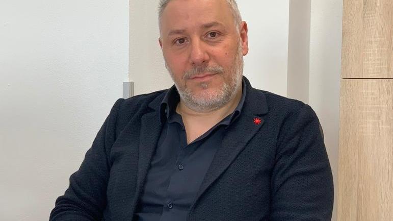 Da apprendista a titolare, e ora assume giovani