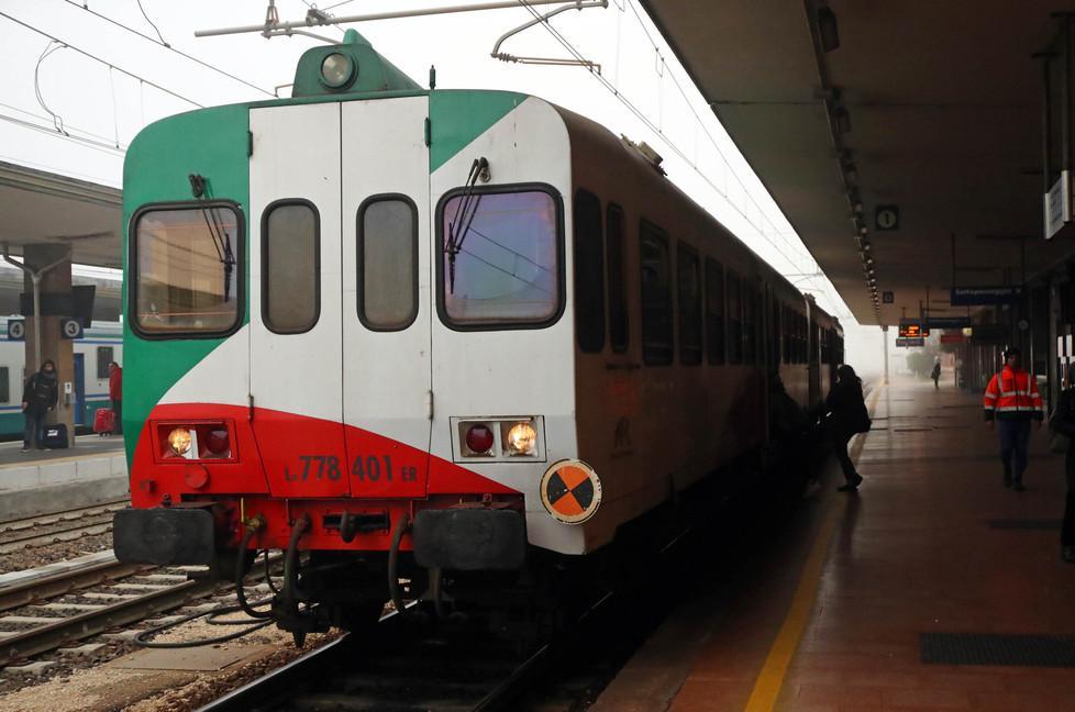 Spunta l’idrogeno per la Ferrara-Codigoro: treni ecologici al posto dei vecchi diesel 
