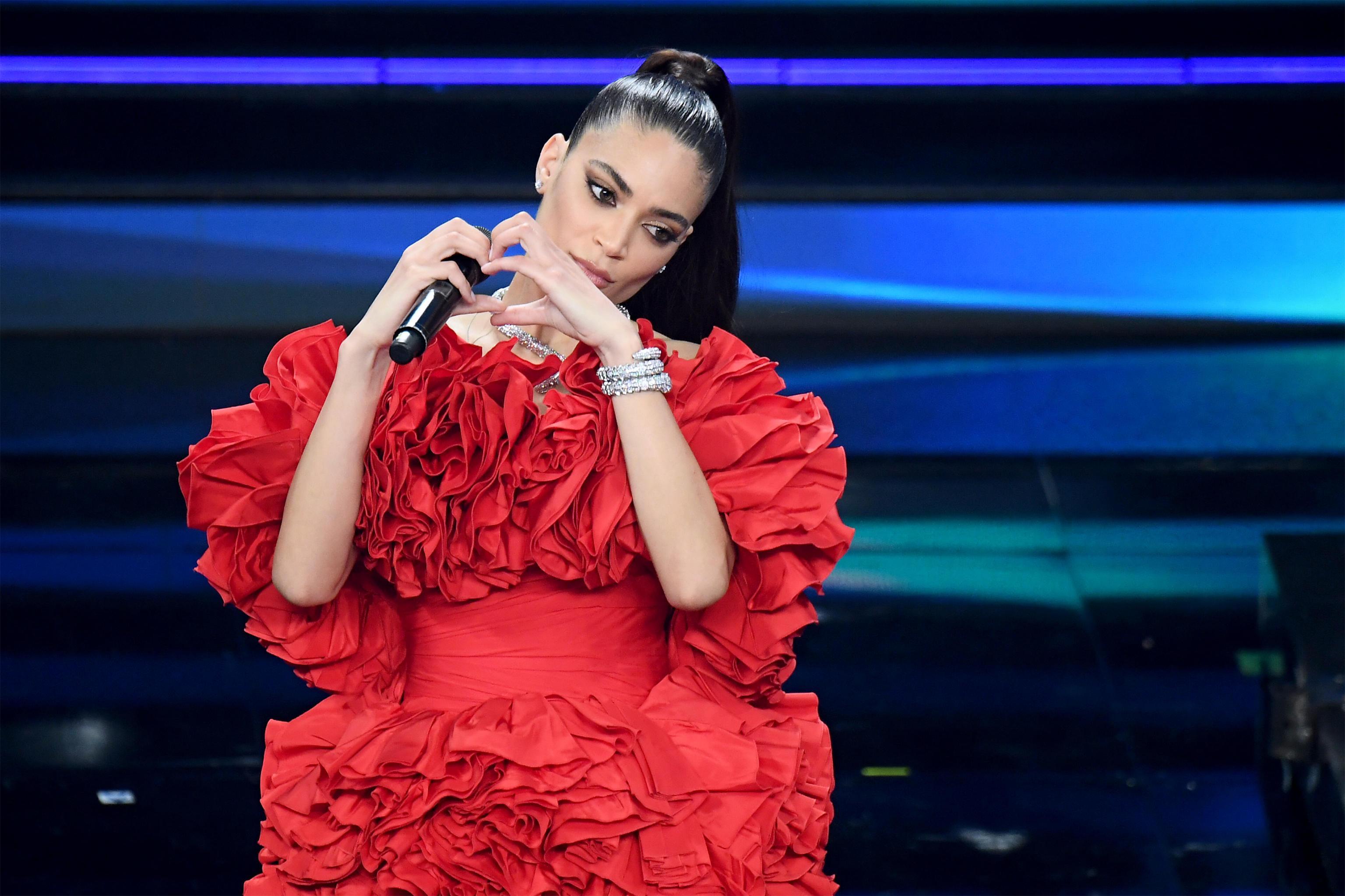 Elodie illumina come una superstar, per Bugo un altro flop: il nostro pagellone al festival