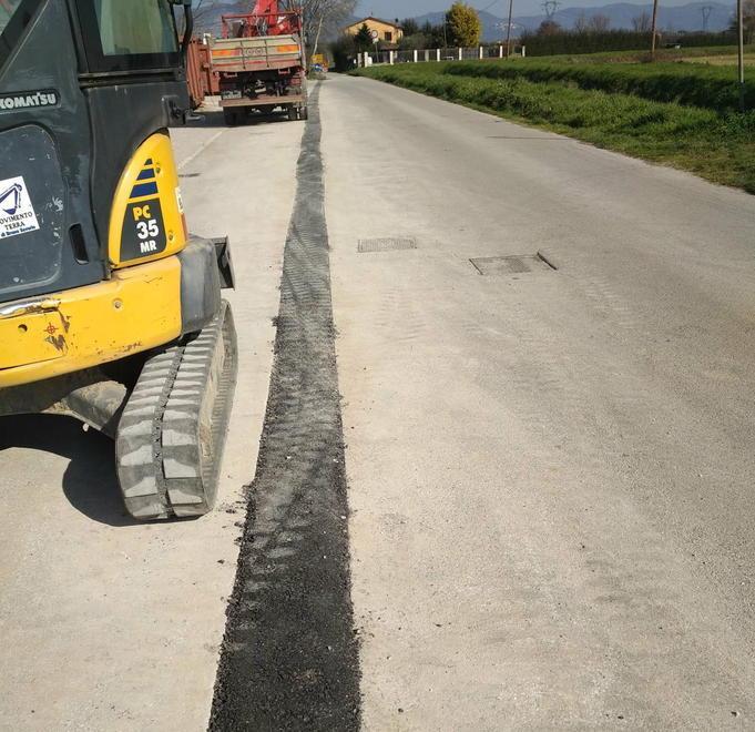 Acquedotto in via Pescia Nuova e presto toccherà all’altro lato 