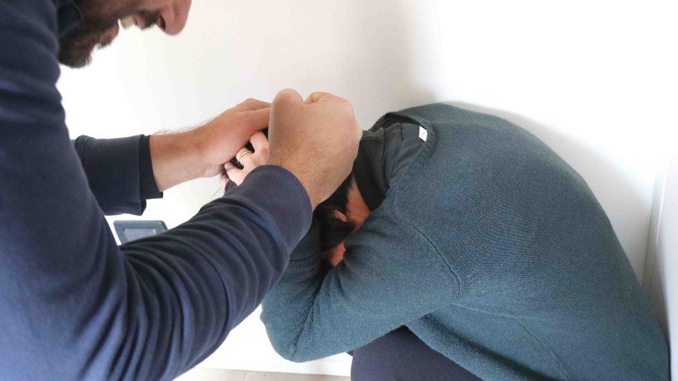 Botte alla moglie per anni: allontanato da casa 