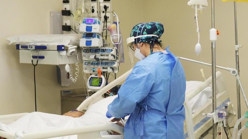 Coronavirus, a Pistoia quasi finiti i letti per il Covid
