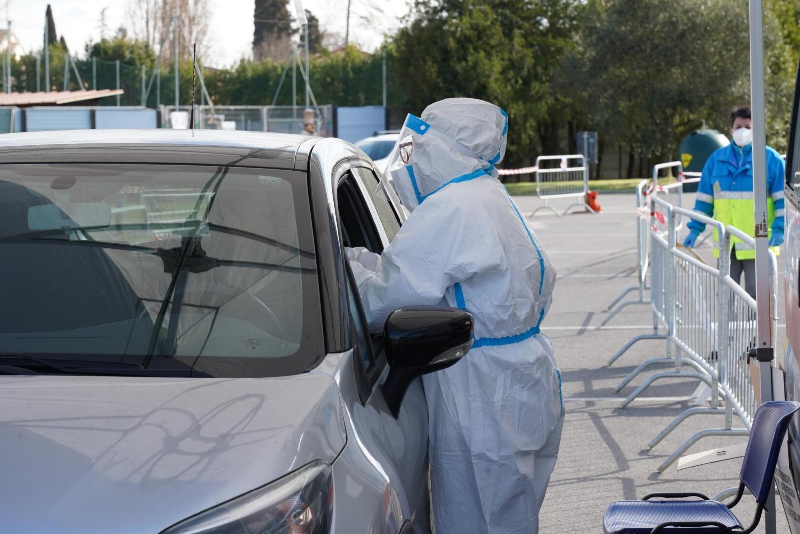 Un test antigenico a Bientina (Foto Franco Silvi)