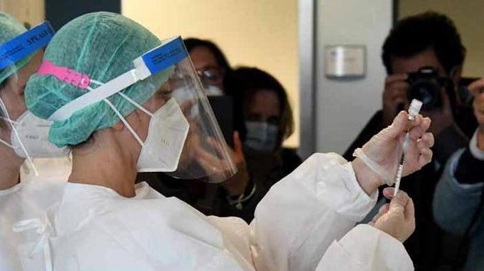 Vaccini, ecco dove andare e chi viene chiamato dall’Asl