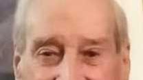 Il figlio in prima linea, il padre muore