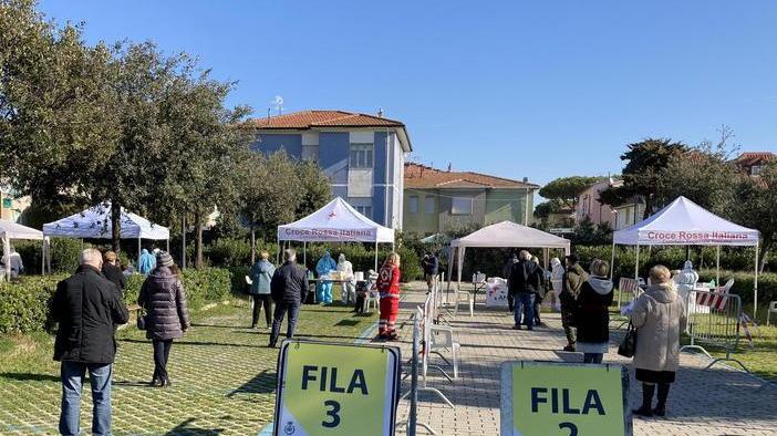 28 i positivi nello screening In cinque giorni 5.447 tamponi