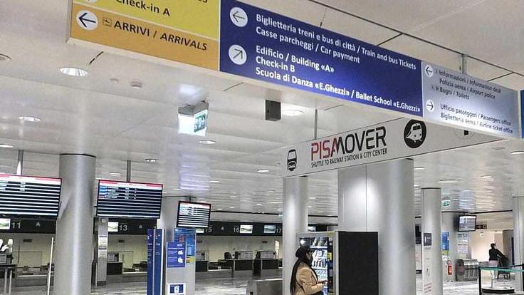 Altri tre mesi di cassa integrazione per i lavoratori aeroportuali toscani