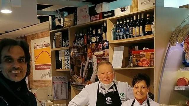 Il negozio di Tinti festeggia i 60 anni