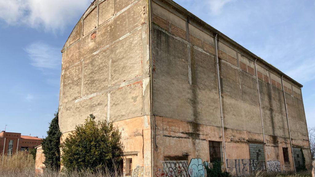 Un primo piano dell’ex fornace del Canaccini, la denominazione con cui è conosciuta dai livornesi