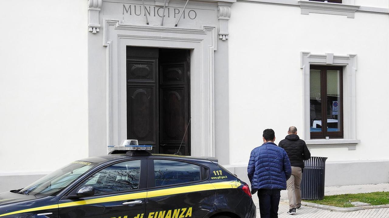 Maxi inchiesta a San Vincenzo. Politici, imprenditori e funzionari pubblici: ecco chi sono i 26 indagati