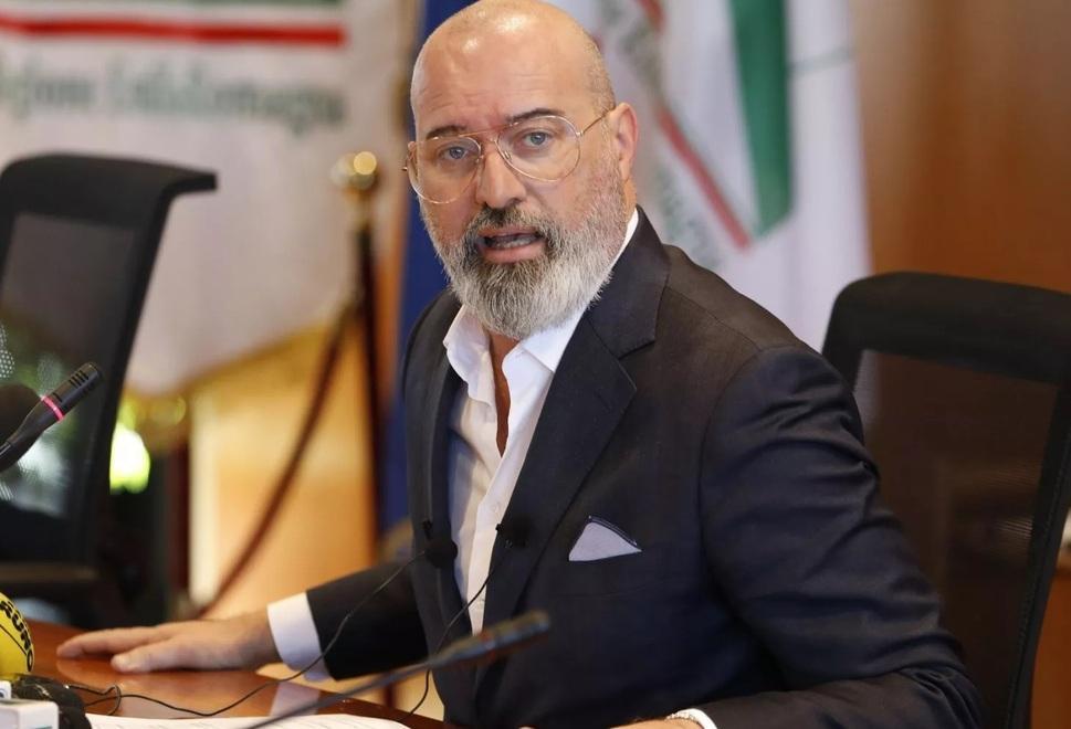 Bonaccini: «Fu un errore chiudere i punti nascita in montagna"