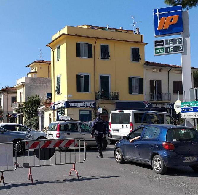 Il traffico caos di martedì in uscita dalla Darsena
