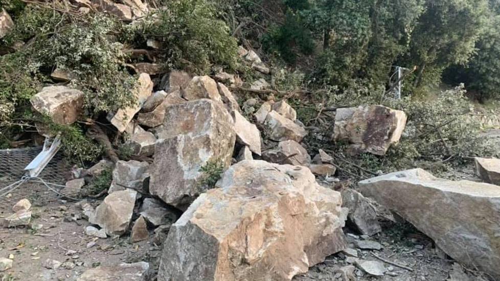 Slitta la riapertura della strada Traffico interdetto fino al 14